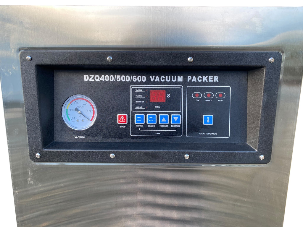 Vacuum packing machine